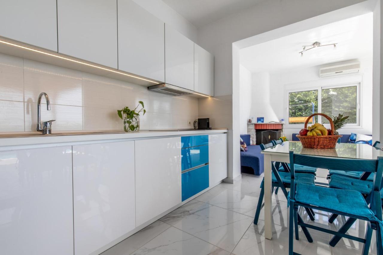 White Blue Villa Lachania  Exterior photo